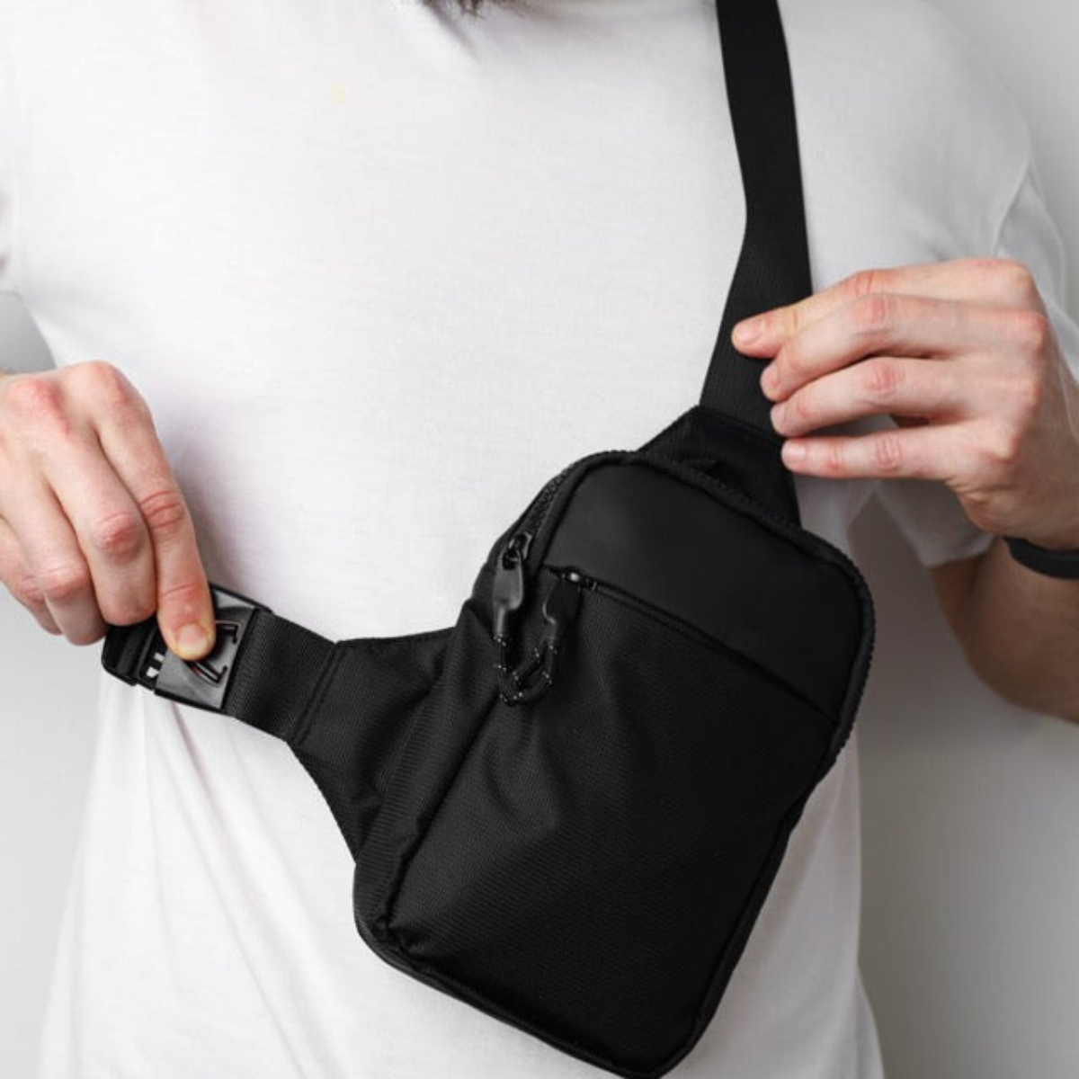 TRAVARA | Sling bag