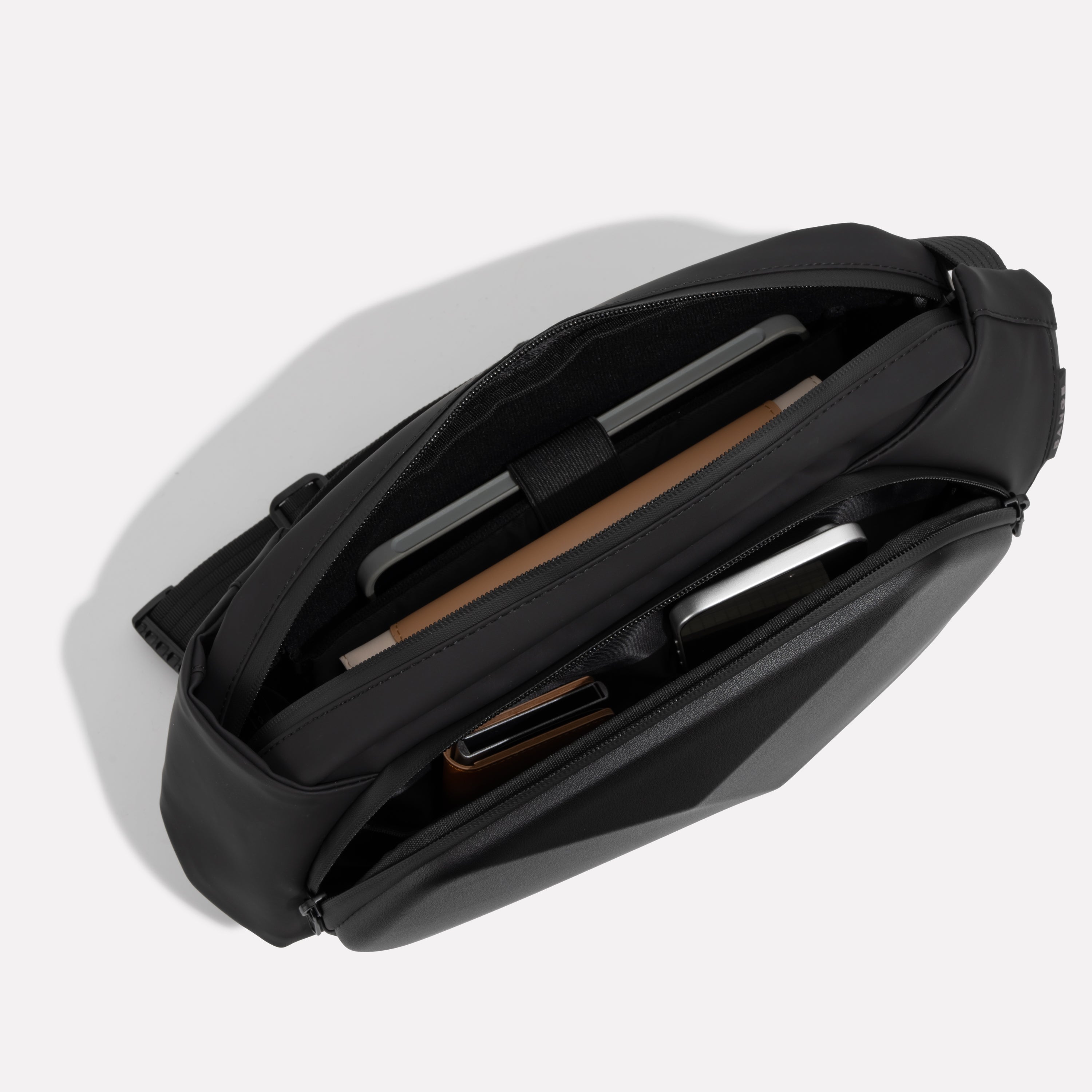 Urban Explorer Shoulder Bag