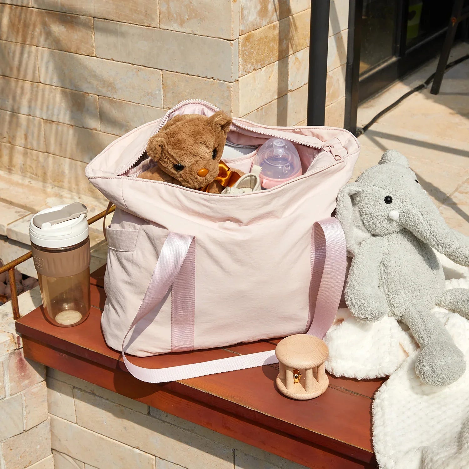 Zara Reis Tote Bag
